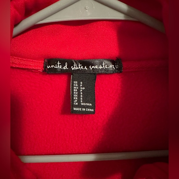 Red jacket Small - Picture 3 of 6